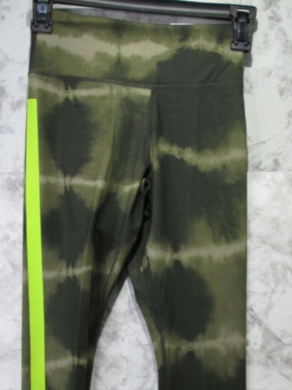 Nike Women's XS Dri-Fit One Luxe Green Printed Training Leggings DM7619-355